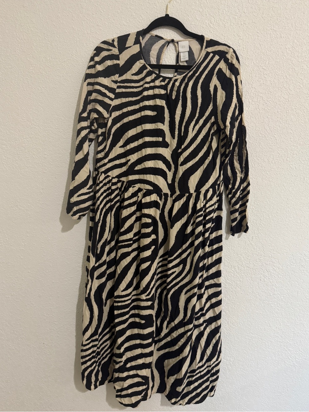 #1 H&M Zebra-Print Long Sleeve Midi Dress - Black & Cream